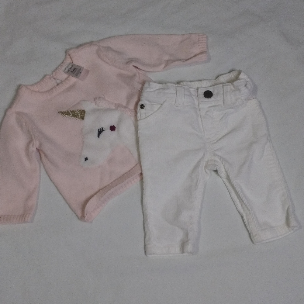 babygirl long sleeve unicorn sweater / white pants
